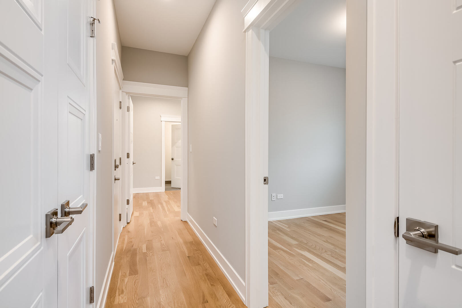2145 South Halsted Street, Unit 4S Chicago, IL 60608 - Photo 21 of 29 a view of a bathroom from the hallway