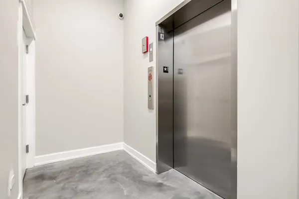 $3,300 | 2145 South Halsted Street, Unit 4S, Chicago, IL 60608