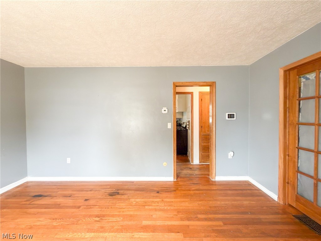 1664 Douglas Road Wickliffe, OH 44092 - Photo 3 of 16