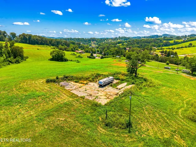 $209,900 | 6031 Lakeshore Drive, Bean Station, TN 37708