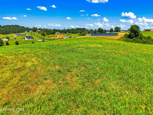 $209,900 | 6031 Lakeshore Drive, Bean Station, TN 37708