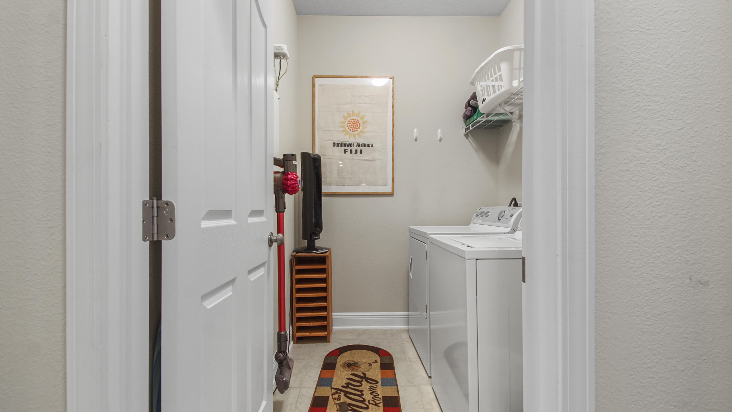 462 Mango Lane Freeport, FL 32439 - Photo 23 of 67 a bathroom with a sink toilet and shower