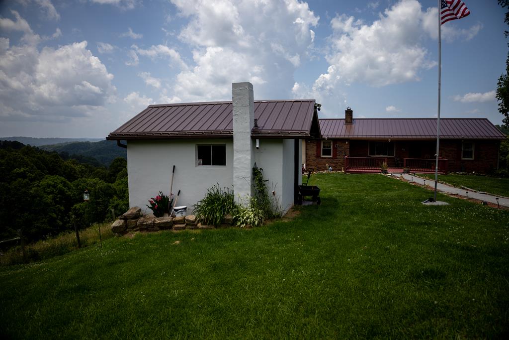 3486 Compton Mountain Road Pilgrims Knob, VA 24634 - Photo 23 of 27 Gallery Image 23