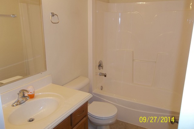 1094 Bartholdi Court Carol Stream, IL 60188 - Photo 17 of 25