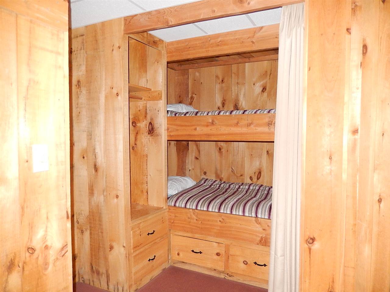 115 Powderhorn Road, Unit 402 Burke, VT 05832 - Photo 19 of 28 Gallery Image 19