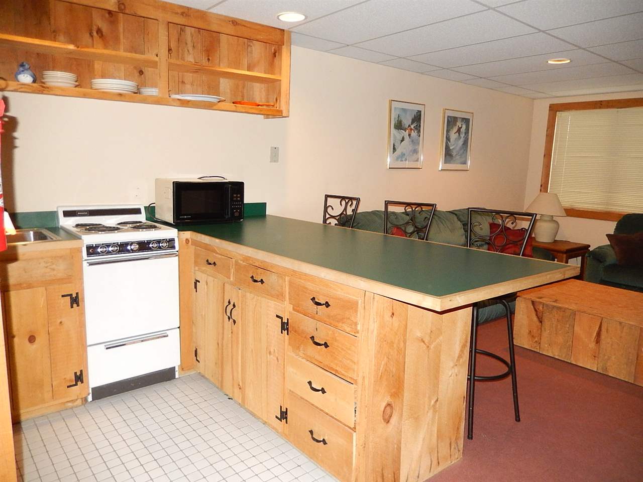 115 Powderhorn Road, Unit 402 Burke, VT 05832 - Photo 24 of 28 Gallery Image 24