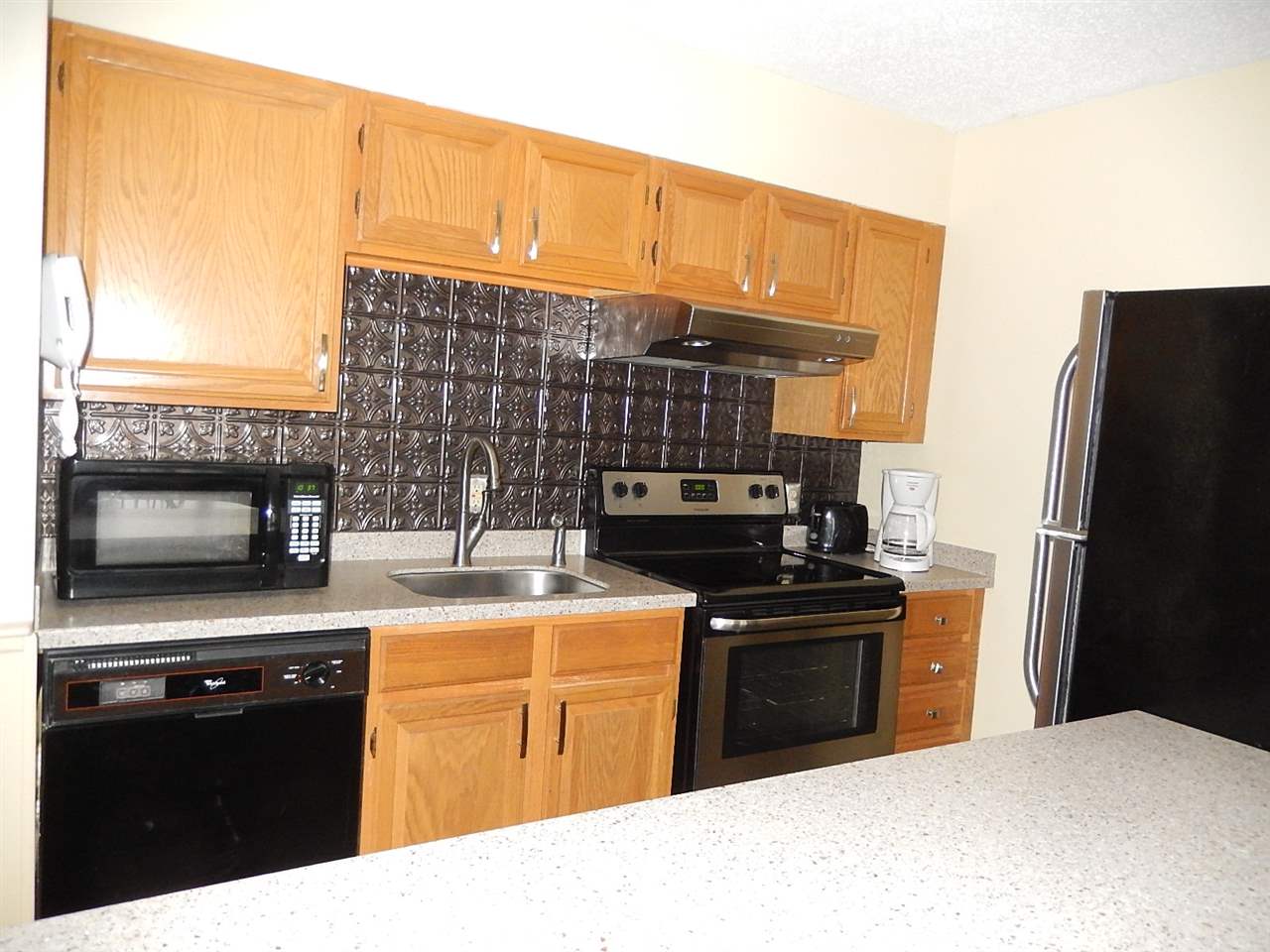 115 Powderhorn Road, Unit 402 Burke, VT 05832 - Photo 10 of 28 Gallery Image 10