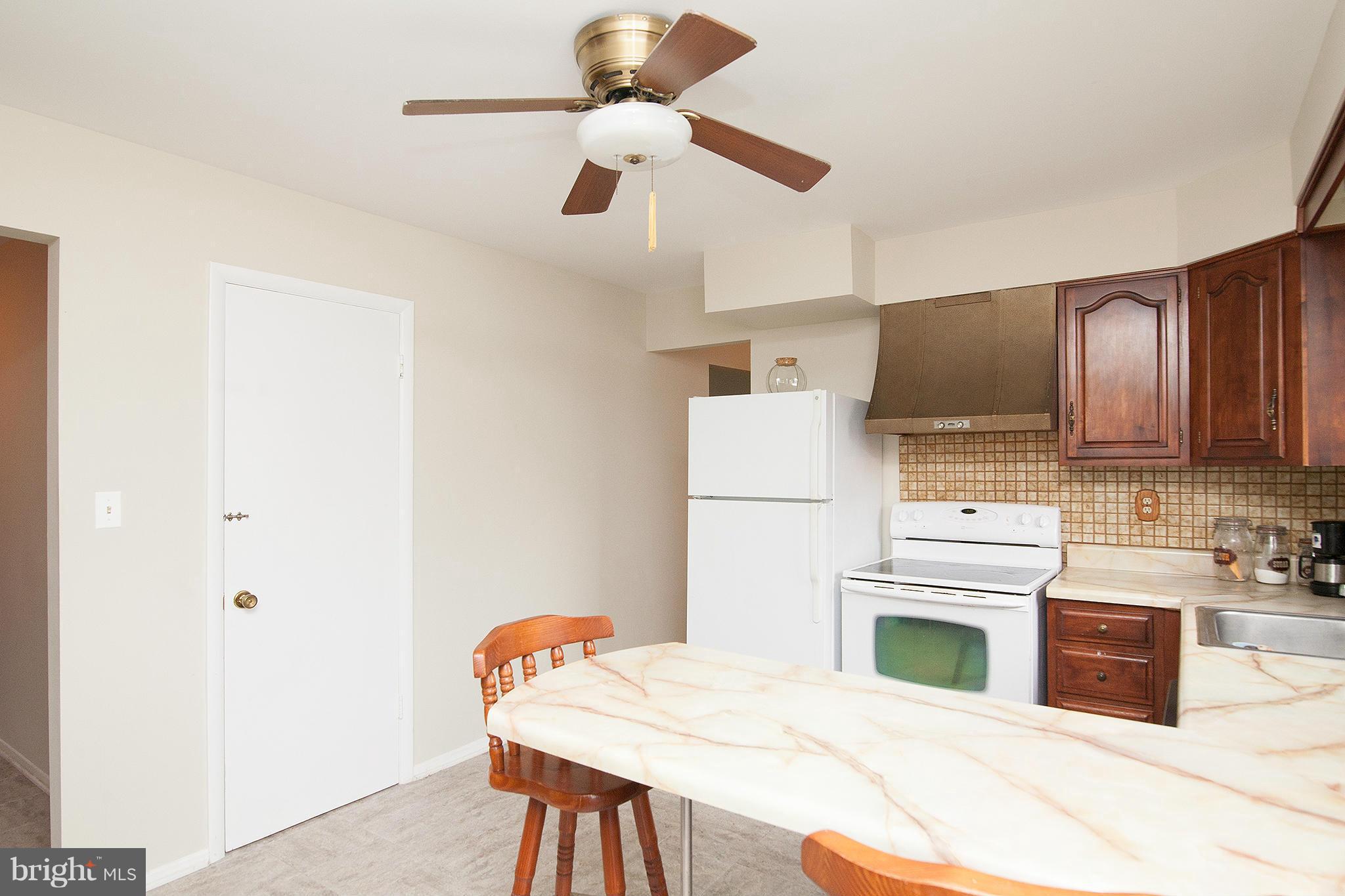 3900 Lausanne Road Randallstown, MD 21133 - Photo 4 of 26 Kitchen