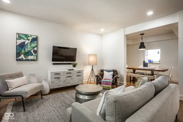 $269,000 | 2413 North Park Avenue, Indianapolis, IN 46205