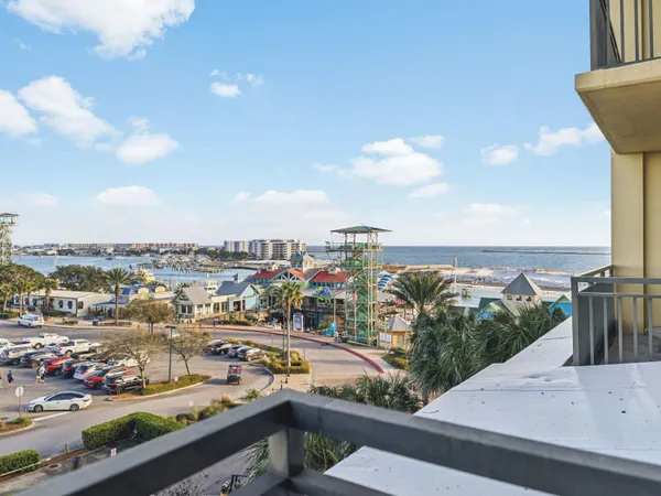 $715,000 | 10 Harbor Boulevard, Unit E108, Destin, FL 32541