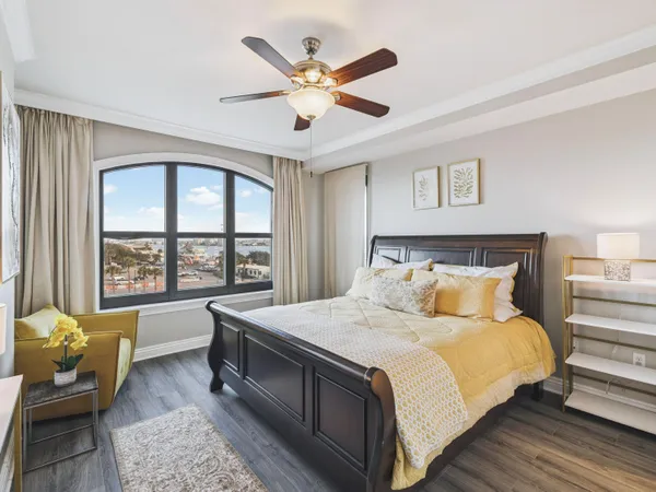$715,000 | 10 Harbor Boulevard, Unit E108, Destin, FL 32541