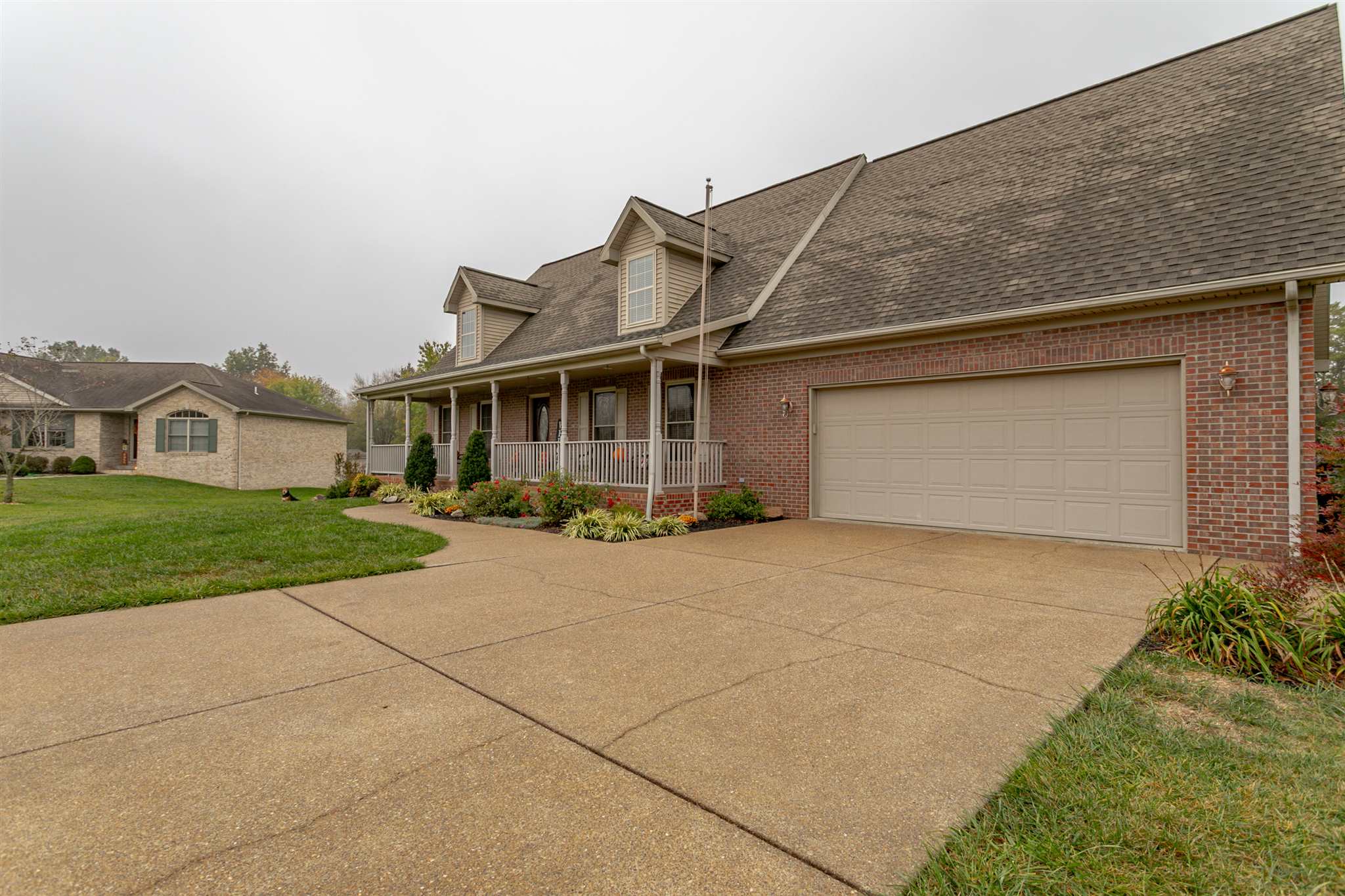 10770 Ridgeview Drive Evansville, IN 47712 - Photo 2 of 35 Gallery Image 2
