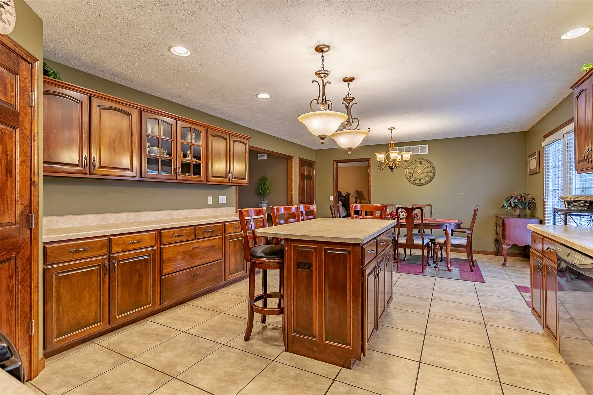 10770 Ridgeview Drive Evansville, IN 47712 - Photo 13 of 35 Gallery Image 13