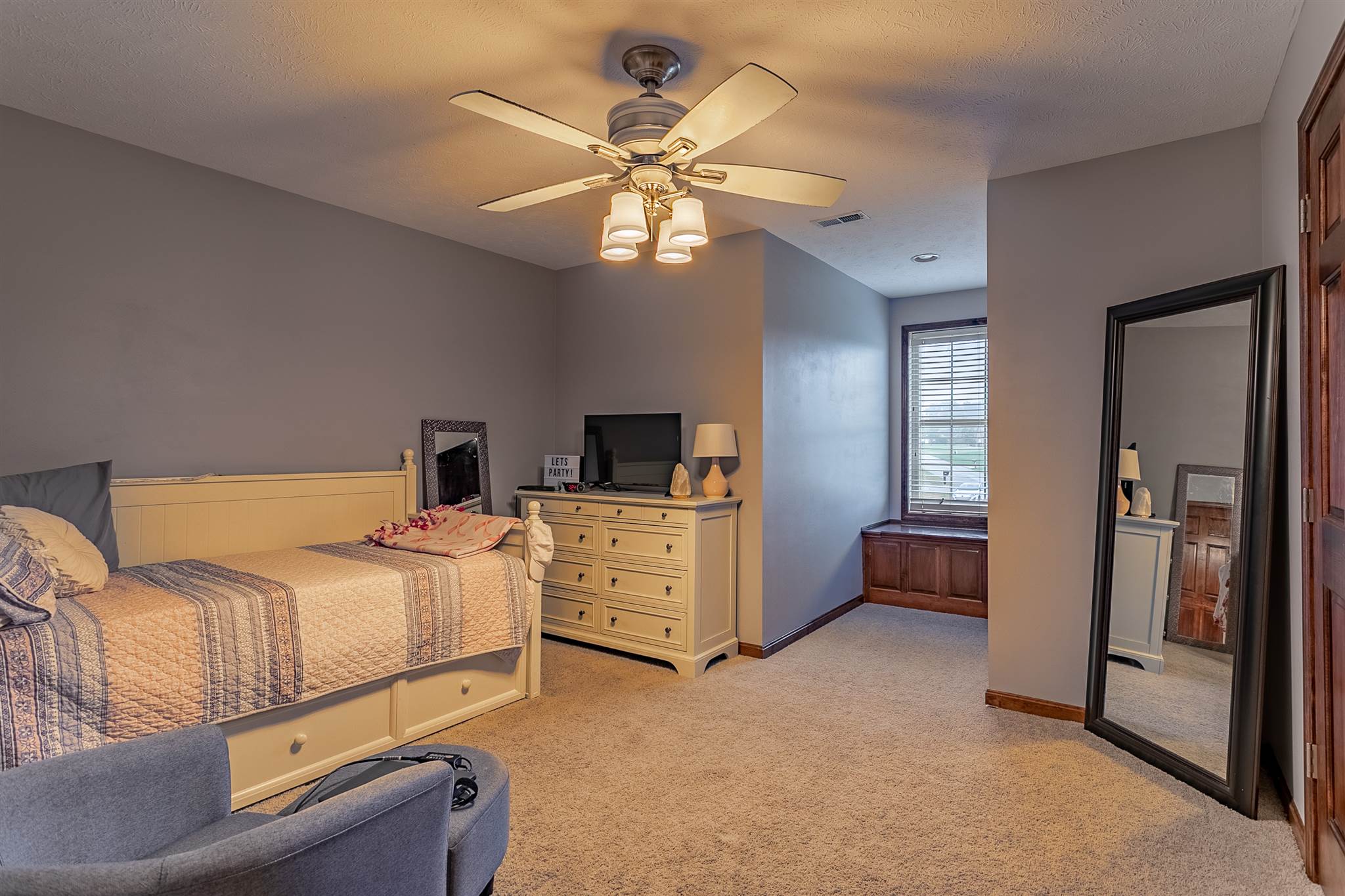10770 Ridgeview Drive Evansville, IN 47712 - Photo 20 of 35 Gallery Image 20