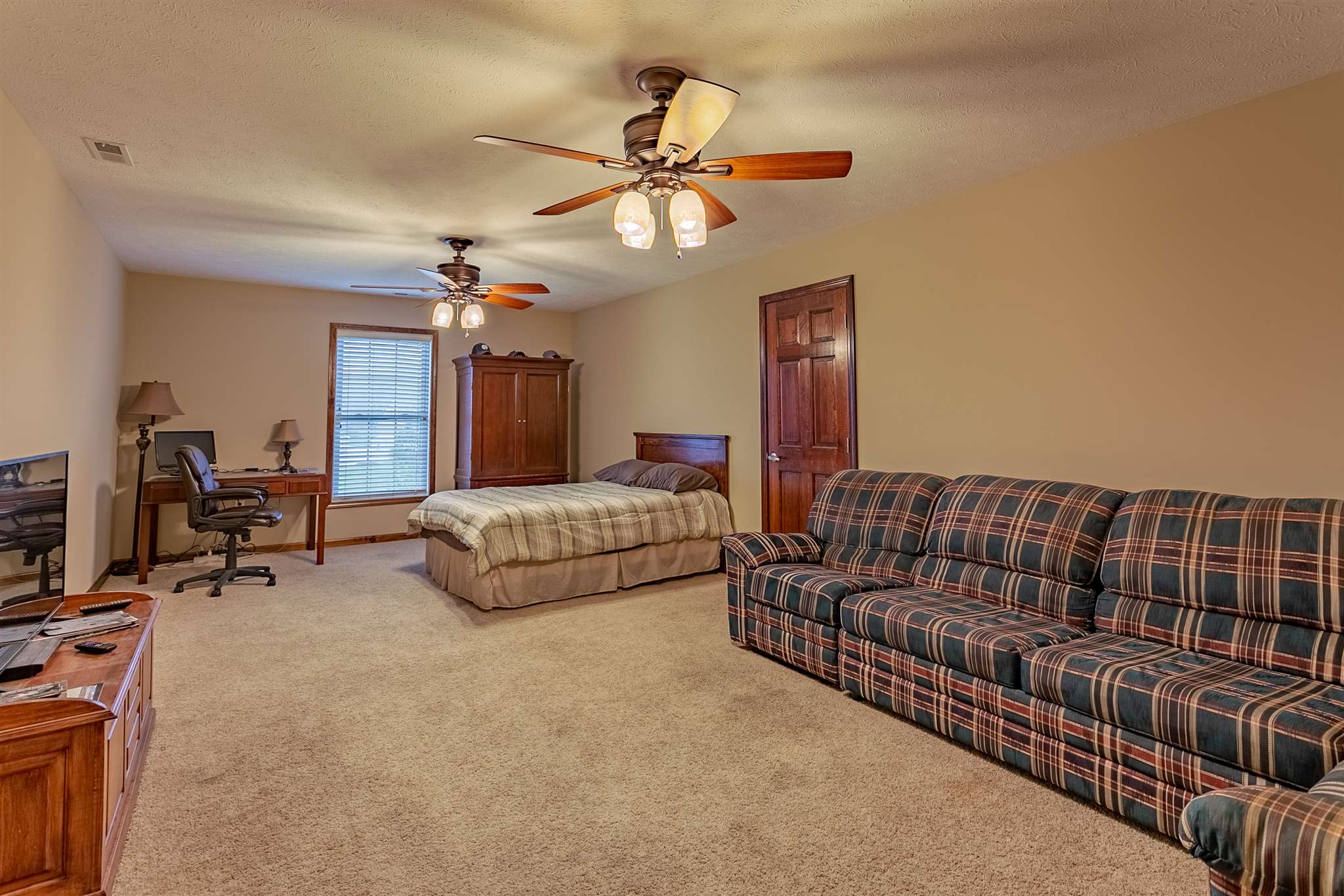 10770 Ridgeview Drive Evansville, IN 47712 - Photo 21 of 35 Gallery Image 21