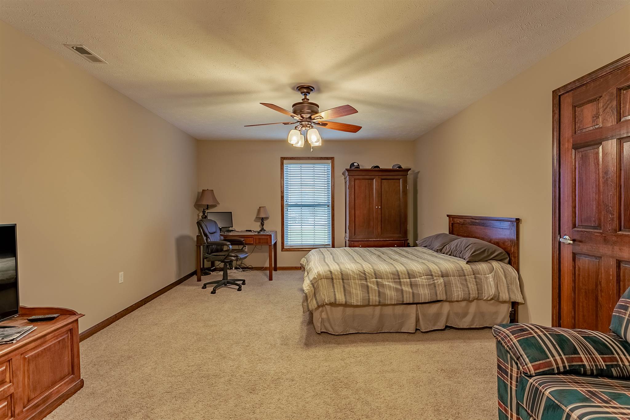 10770 Ridgeview Drive Evansville, IN 47712 - Photo 22 of 35 Gallery Image 22