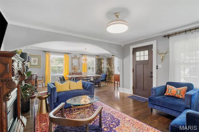 $575,000 | 1016 Forest Avenue, Kirkwood, MO 63122