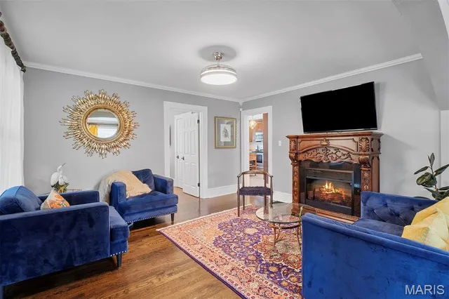 $575,000 | 1016 Forest Avenue, Kirkwood, MO 63122