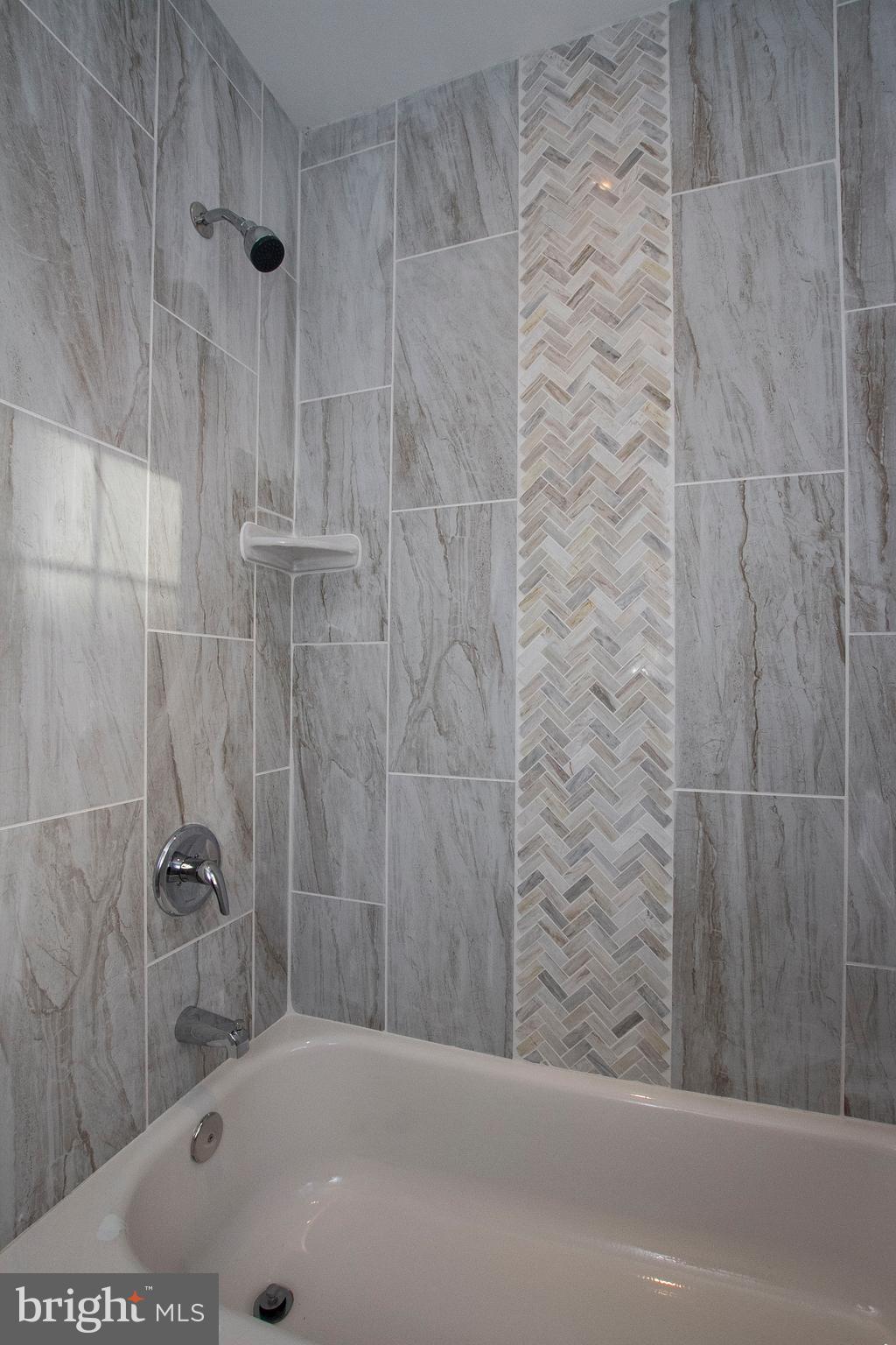 7044 Dunhill Road Baltimore, MD 21222 - Photo 19 of 36