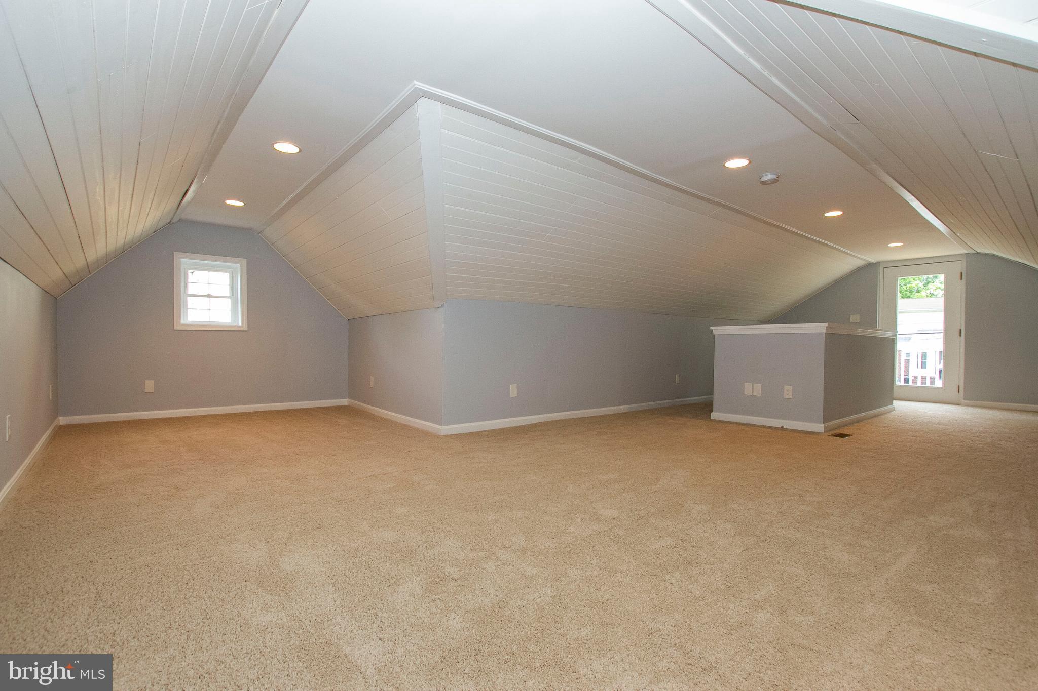 7044 Dunhill Road Baltimore, MD 21222 - Photo 22 of 36