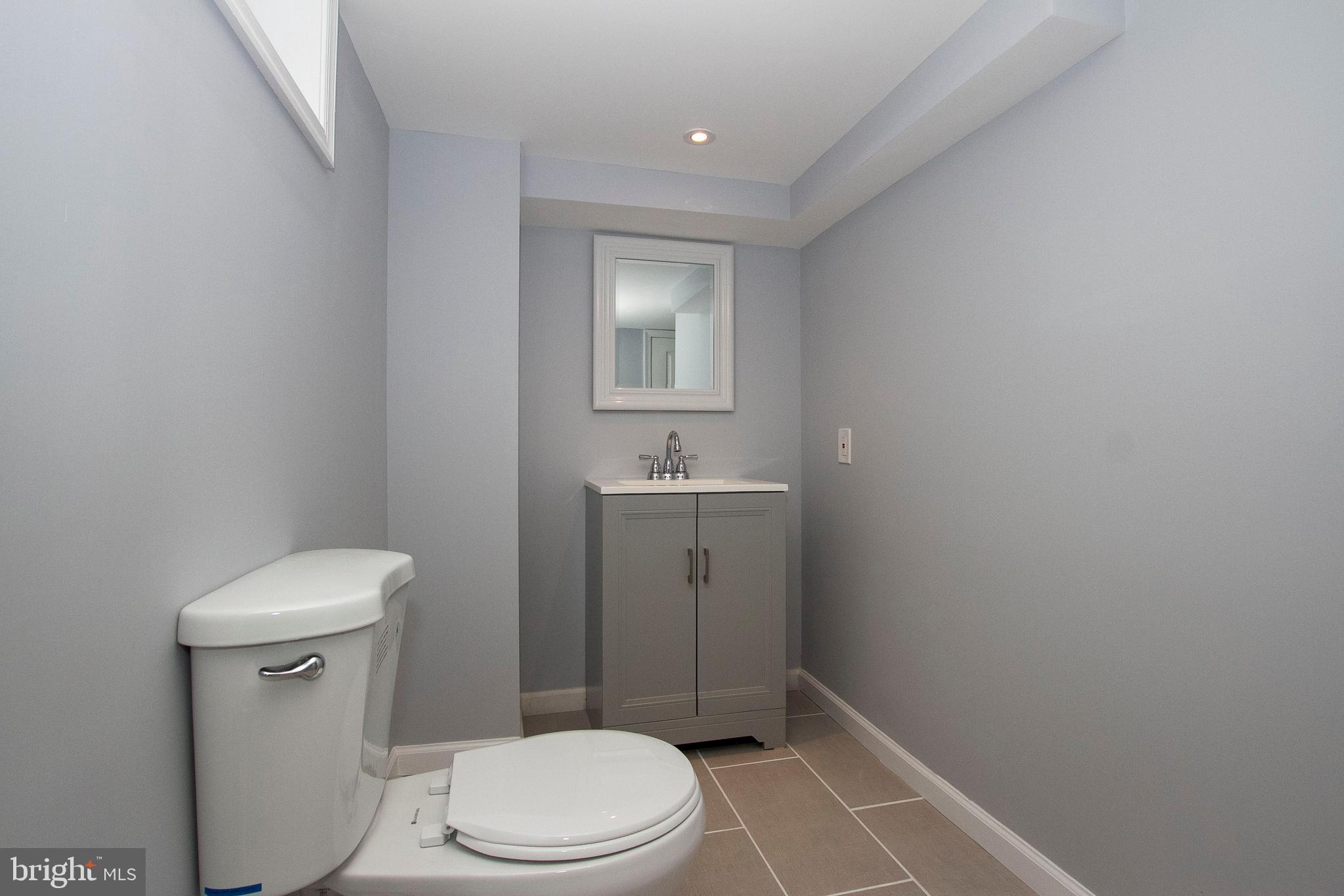 7044 Dunhill Road Baltimore, MD 21222 - Photo 29 of 36