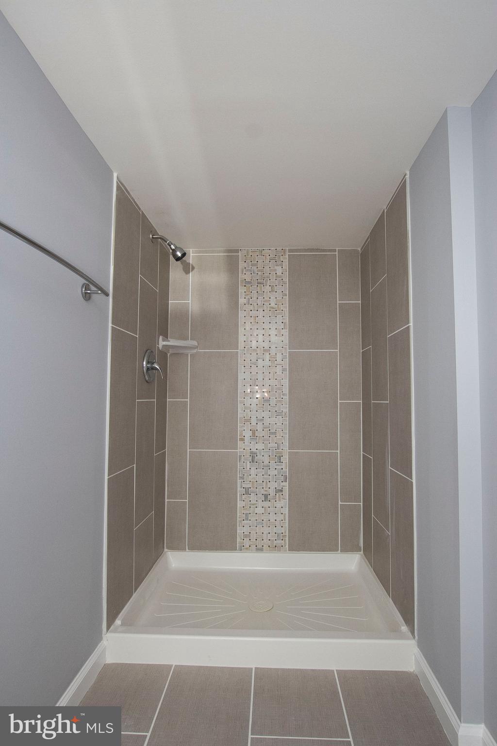 7044 Dunhill Road Baltimore, MD 21222 - Photo 31 of 36