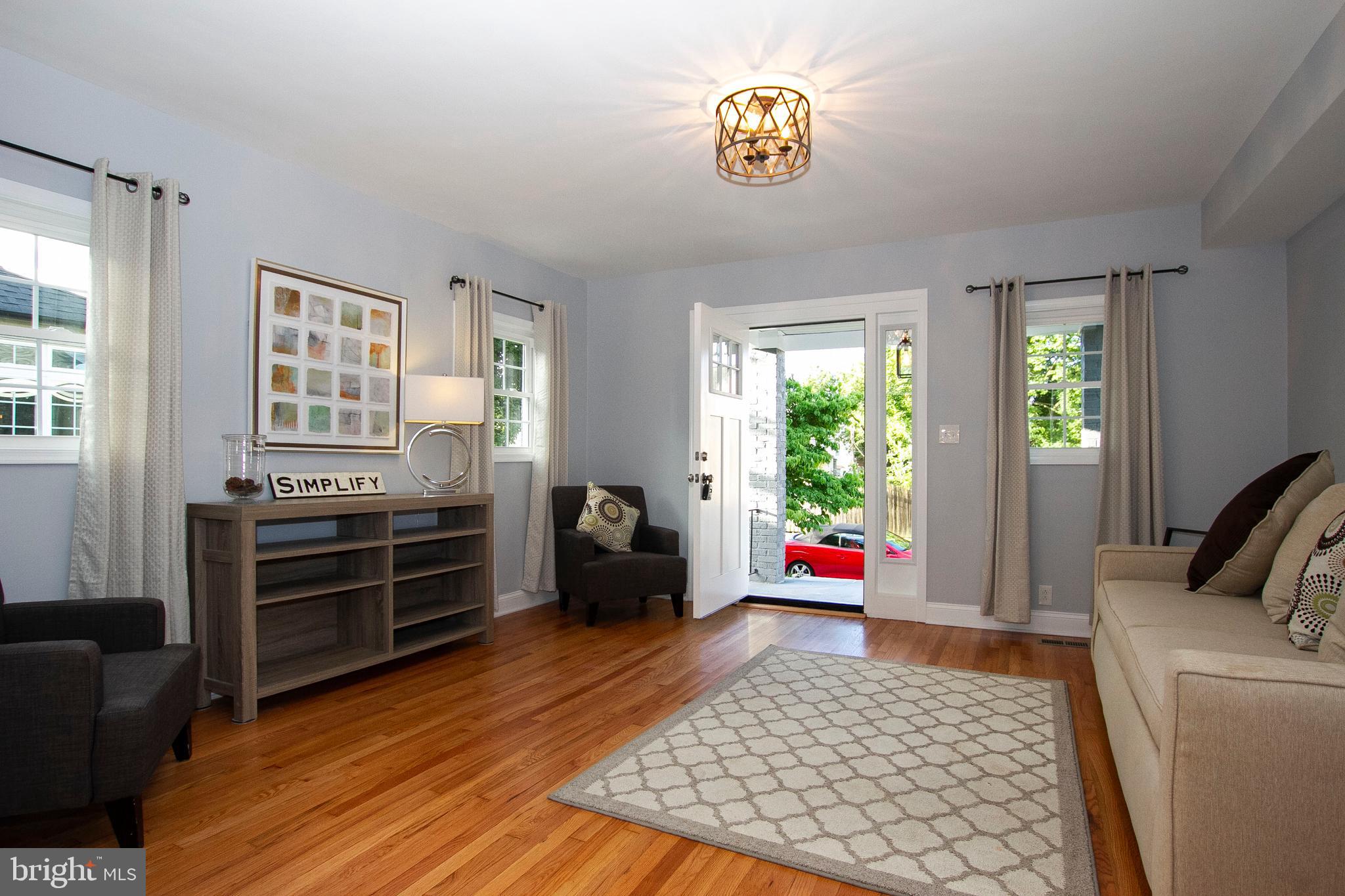 7044 Dunhill Road Baltimore, MD 21222 - Photo 6 of 36
