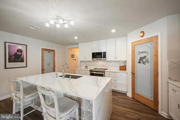 $494,900 | 109 Grasmere Street, Stephens City, VA 22655