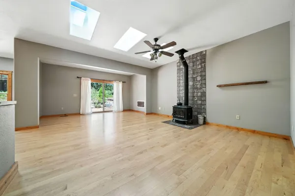 $699,000 | 729 Dogwood Lane, McCloud, CA 96057