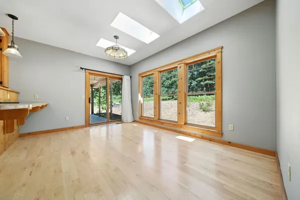 $699,000 | 729 Dogwood Lane, McCloud, CA 96057