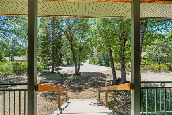 $699,000 | 729 Dogwood Lane, McCloud, CA 96057