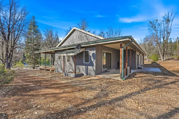 $699,000 | 729 Dogwood Lane, McCloud, CA 96057