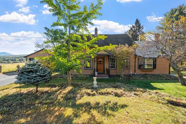 $399,000 | 5887 Vt Route 5, Newbury, VT 05051