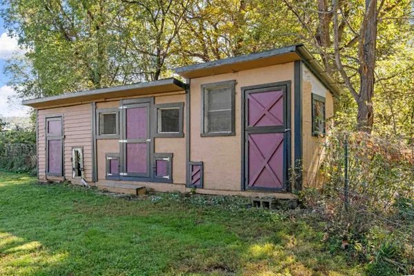 $391,500 | 5887 Vt Route 5, Newbury, VT 05051