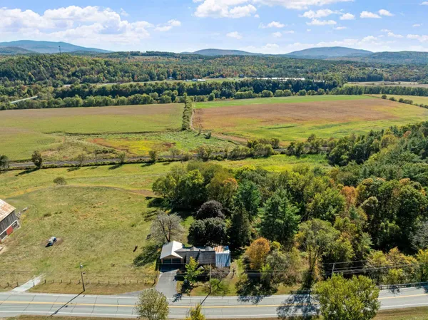 $391,500 | 5887 Vt Route 5, Newbury, VT 05051