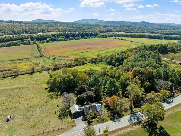 $391,500 | 5887 Vt Route 5, Newbury, VT 05051