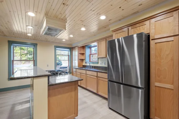 $391,500 | 5887 Vt Route 5, Newbury, VT 05051