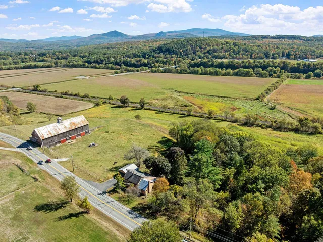 $391,500 | 5887 Vt Route 5, Newbury, VT 05051