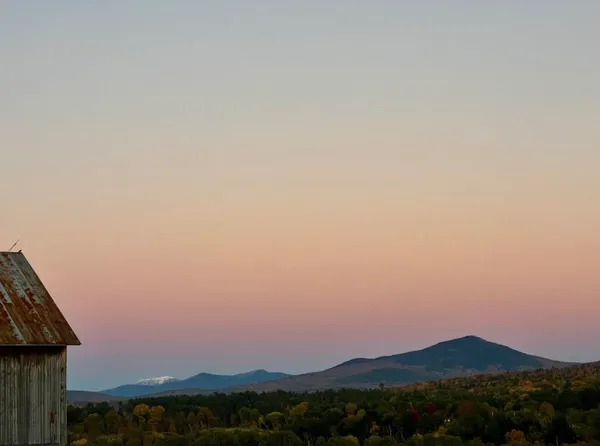 $391,500 | 5887 Vt Route 5, Newbury, VT 05051