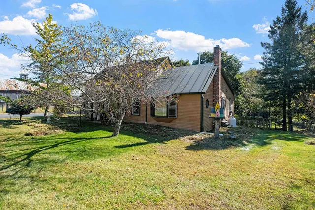 $399,000 | 5887 Vt Route 5, Newbury, VT 05051