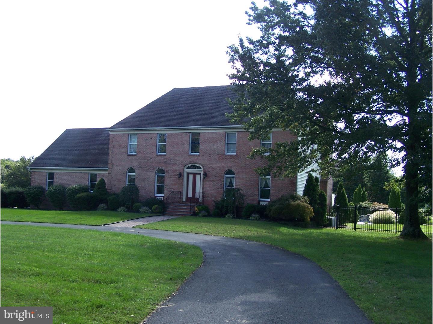 200 Mill Road Burlington, NJ 08016 - Photo 1 of 38 Exterior Front with large horseshoe driveway