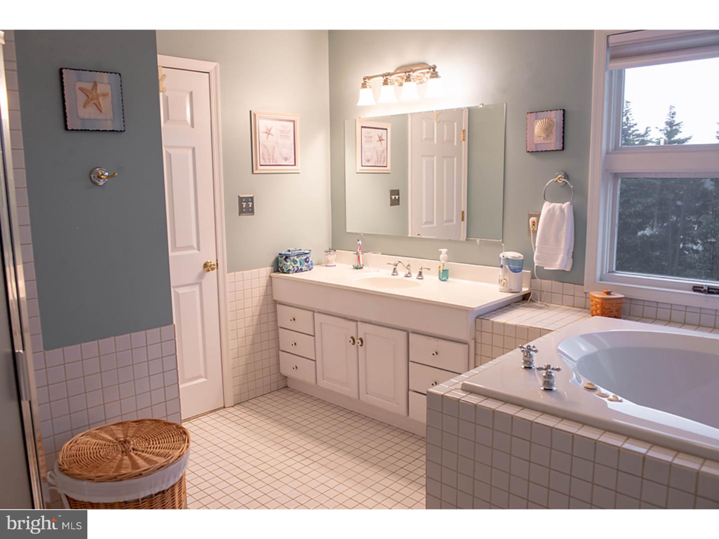 200 Mill Road Burlington, NJ 08016 - Photo 14 of 38 Large Private Master Bathroom
