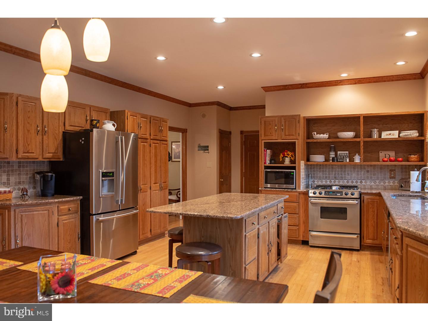 200 Mill Road Burlington, NJ 08016 - Photo 5 of 38 Kitchen with stainless steel appliances