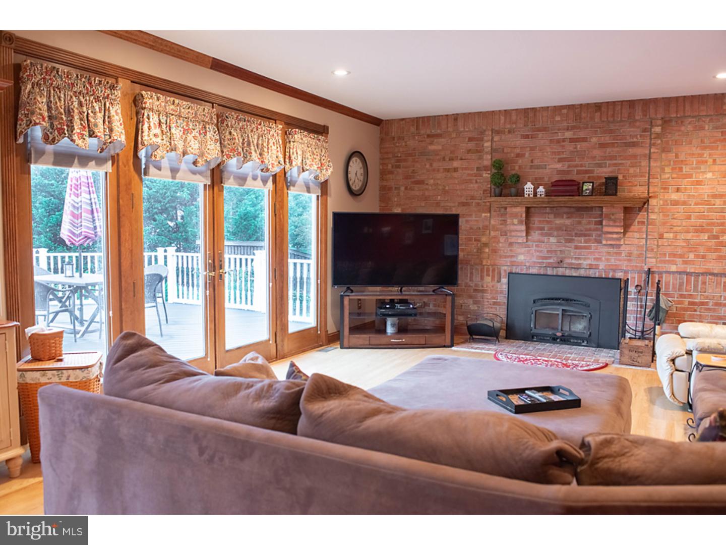 200 Mill Road Burlington, NJ 08016 - Photo 8 of 38 Family Room with access to rear deck