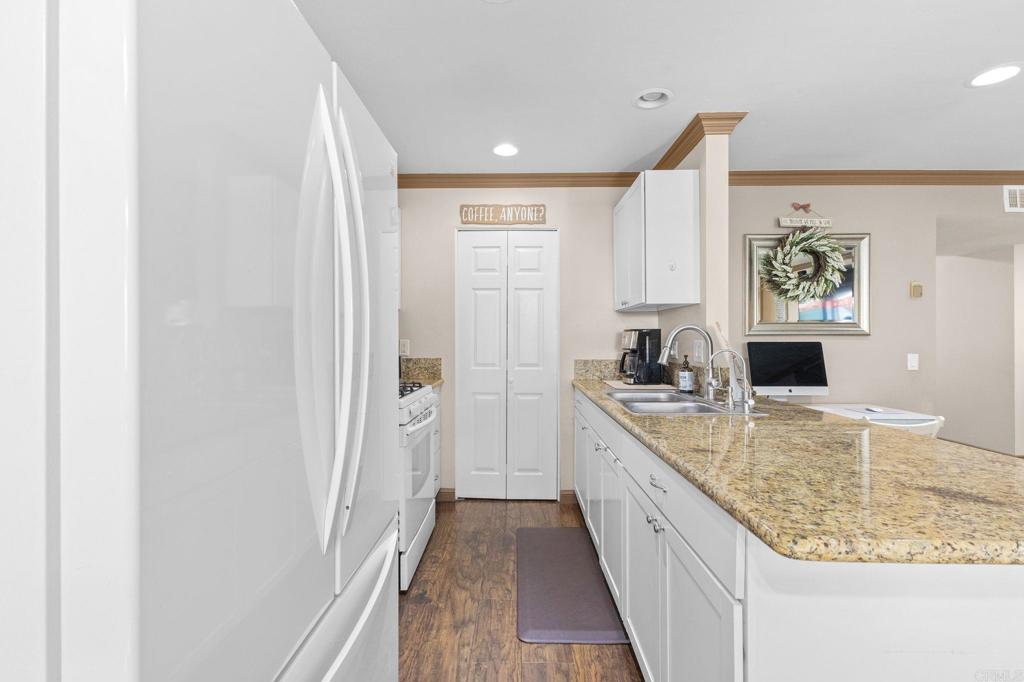 3560 Thunder Drive Oceanside, CA 92056 - Photo 13 of 36