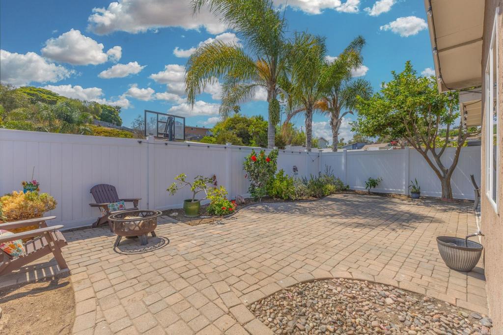 3560 Thunder Drive Oceanside, CA 92056 - Photo 29 of 36