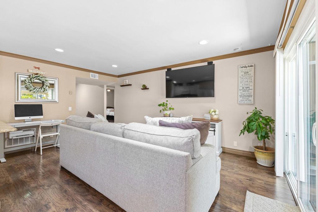 3560 Thunder Drive Oceanside, CA 92056 - Photo 9 of 36