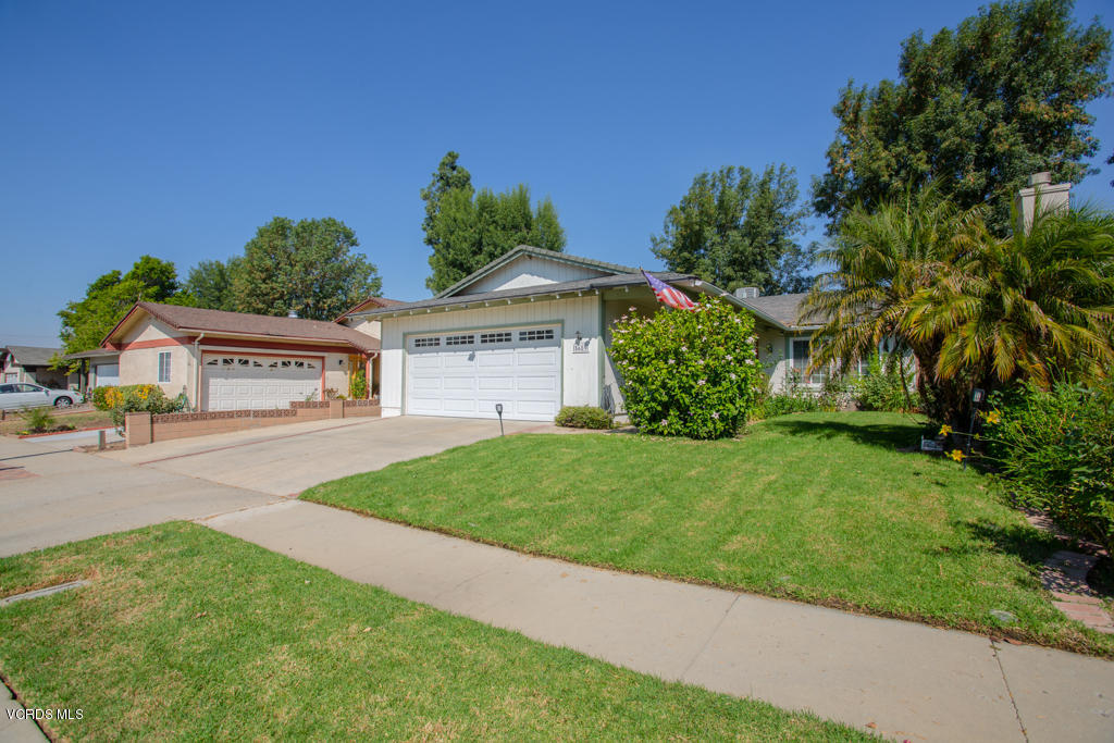 5689 Bloomfield Street Simi Valley, CA 93063 - Photo 24 of 25 5689 Bloomfield St-HSH Prod-22
