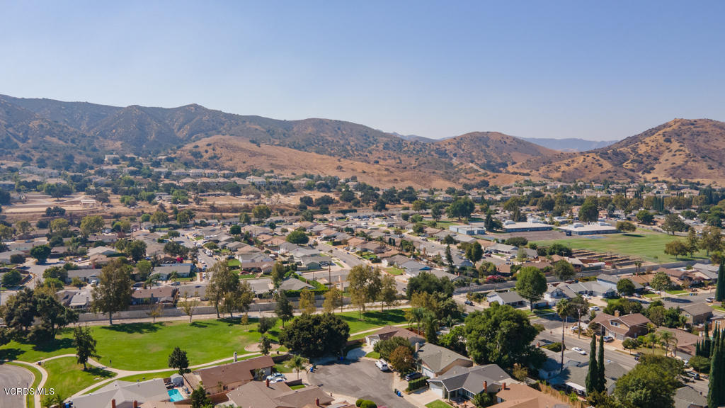 5689 Bloomfield Street Simi Valley, CA 93063 - Photo 25 of 25 5689 Bloomfield St-HSH Prod-34