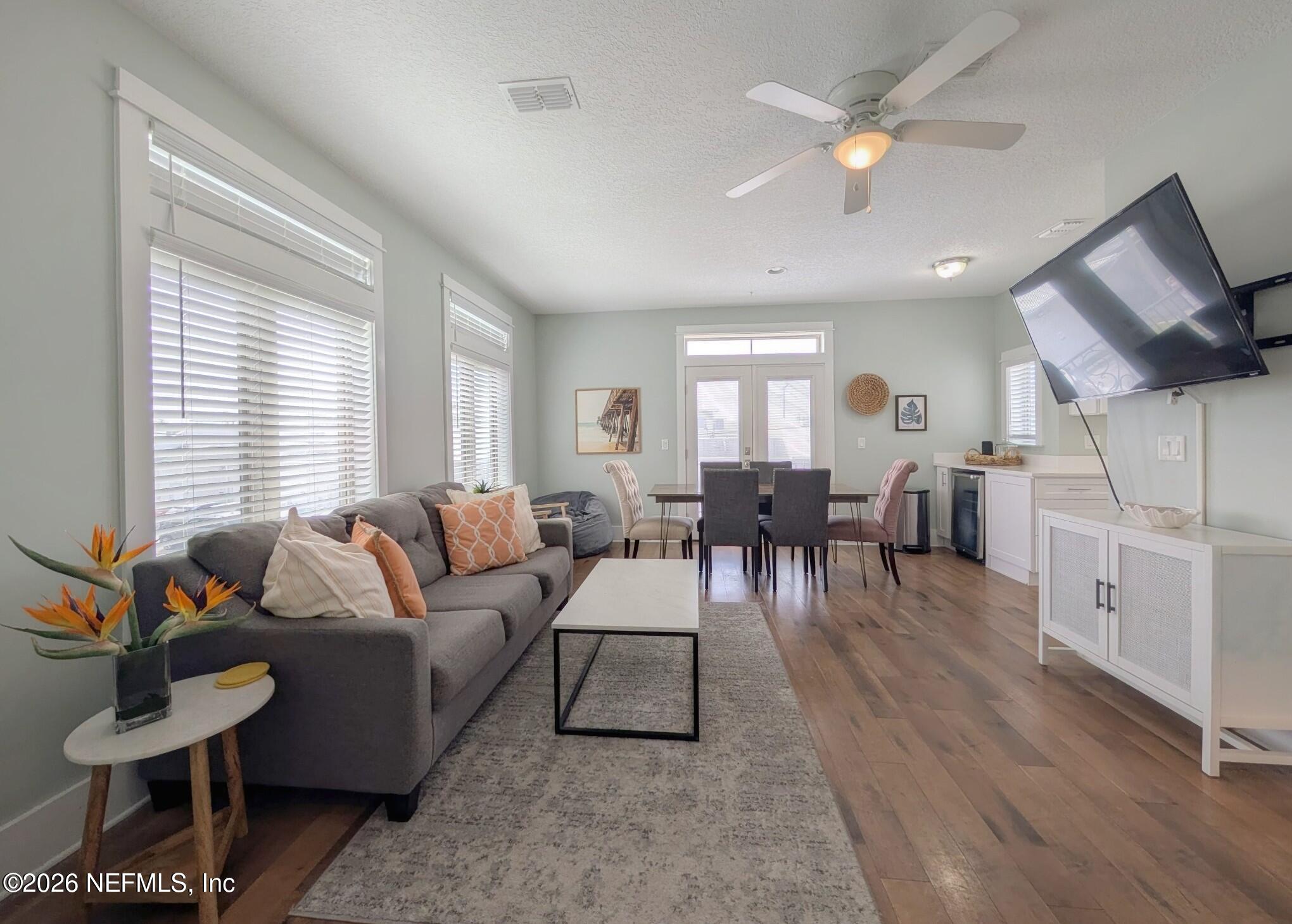 361 Ahern Street, Unit 15 Atlantic Beach, FL 32233 - Photo 5 of 16 06